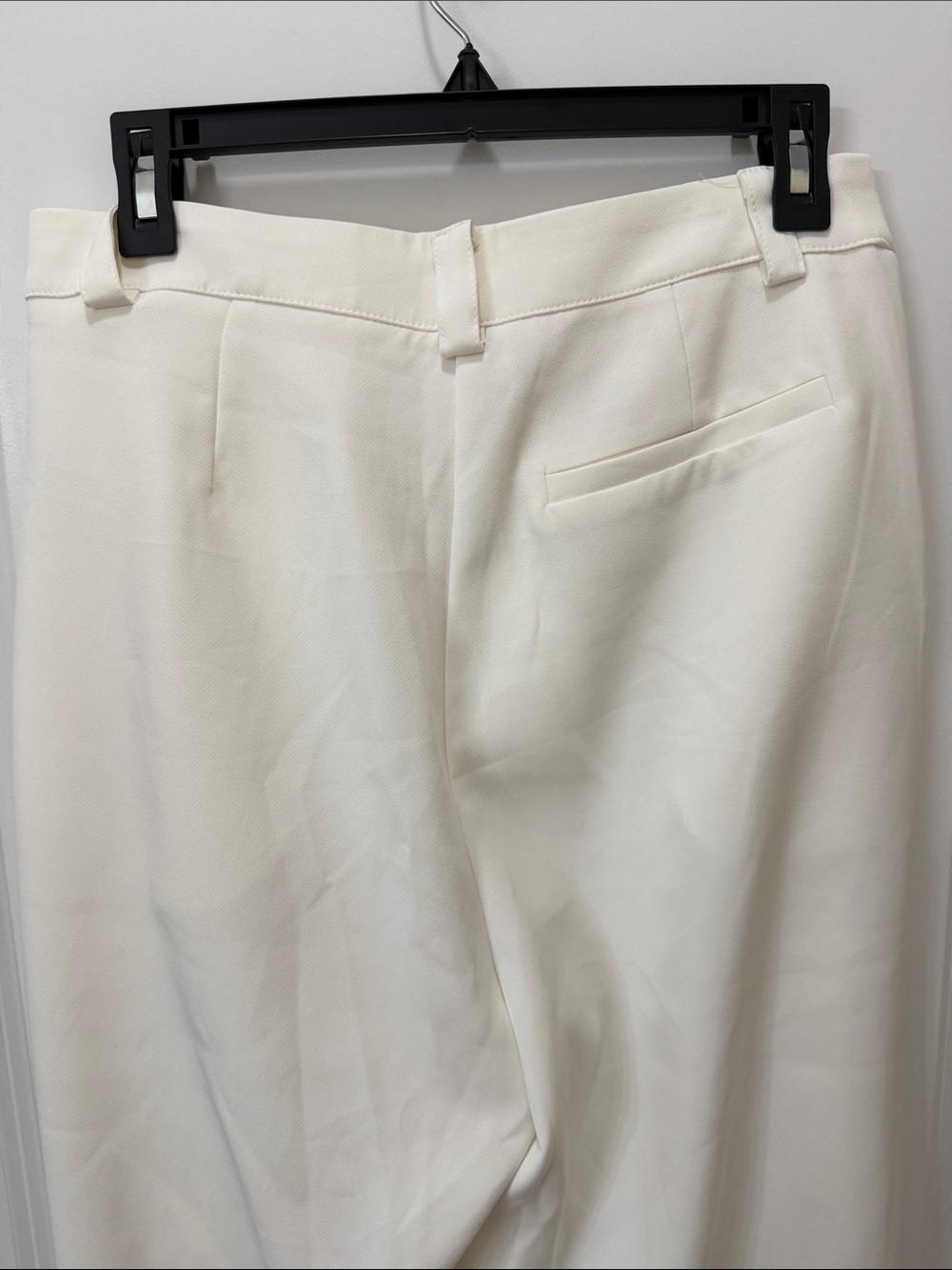 Olivaceous Wide-Leg Cream Trousers with Pleated Front - Picture 5 of 6